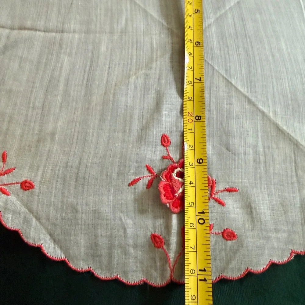 Vintage Floral Handkerchief Set of 4 Scalloped Edge Embroidered Printed Cotton